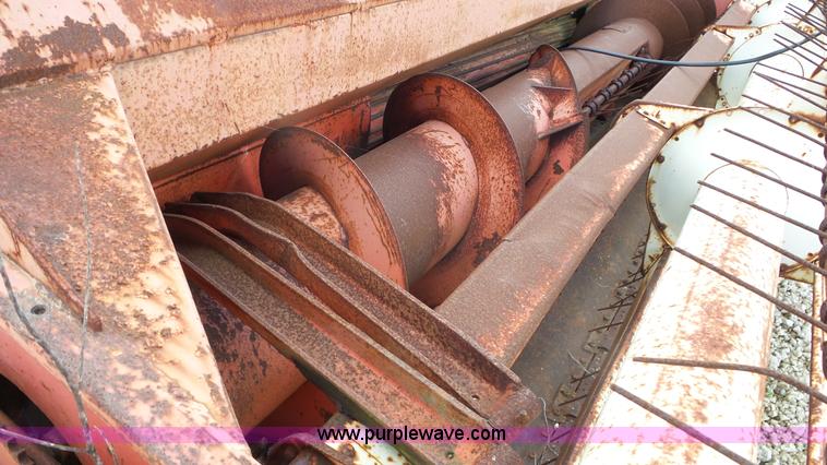 image for item J8373 Hesston 6600 self-propelled swather