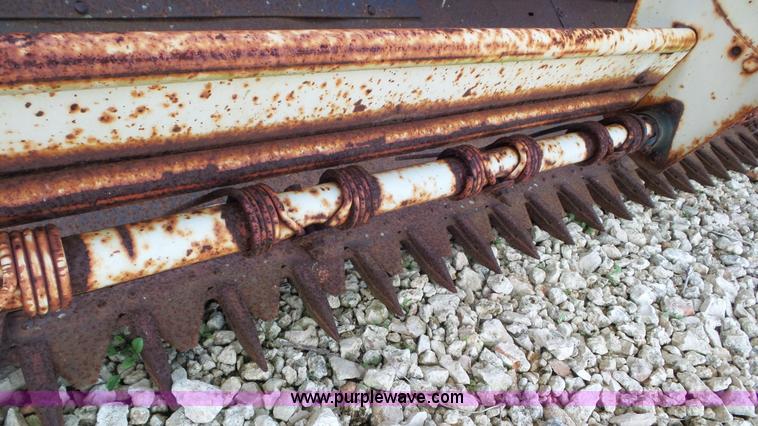 image for item J8373 Hesston 6600 self-propelled swather