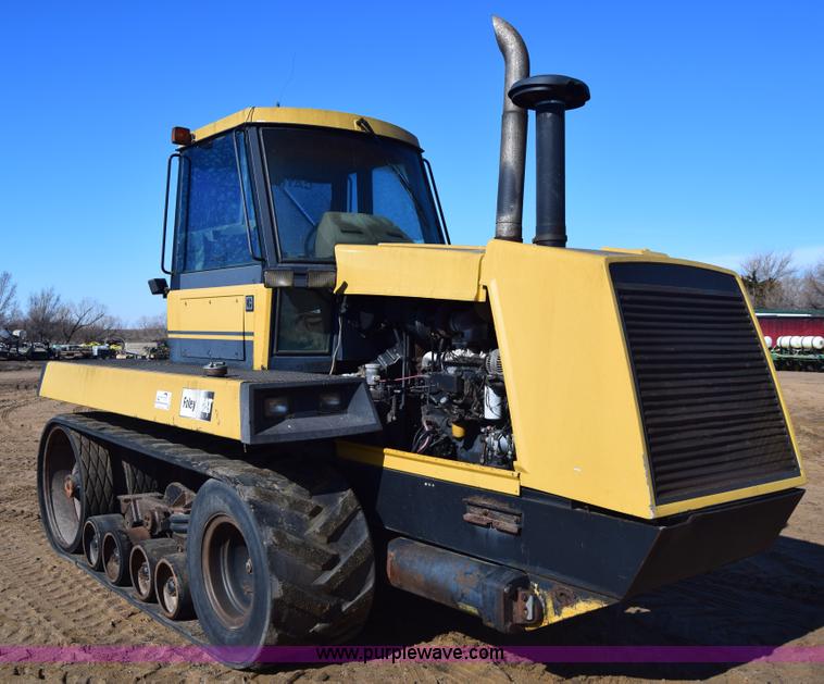 image for item K4457 1987 Caterpillar Challenger 65 tractor