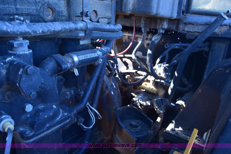 image for item K4457 1987 Caterpillar Challenger 65 tractor