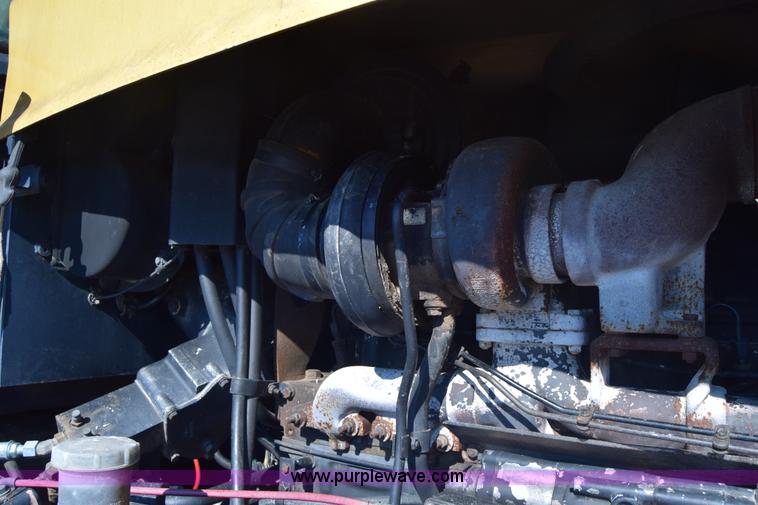 image for item K4457 1987 Caterpillar Challenger 65 tractor