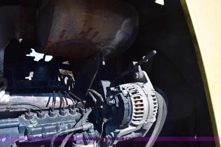 image for item K4457 1987 Caterpillar Challenger 65 tractor