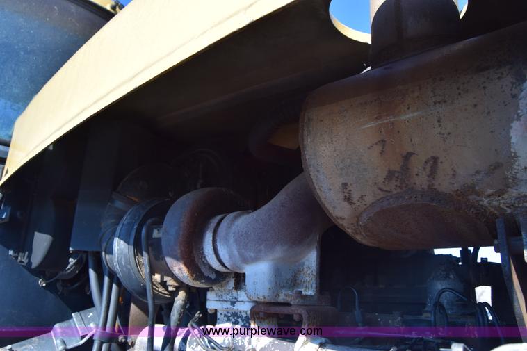 image for item K4457 1987 Caterpillar Challenger 65 tractor