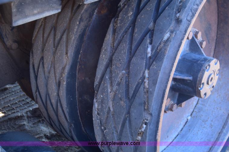 image for item K4457 1987 Caterpillar Challenger 65 tractor