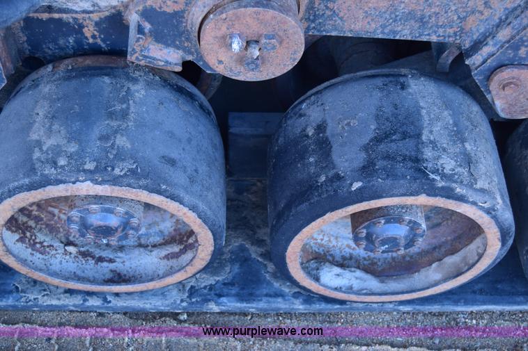 image for item K4457 1987 Caterpillar Challenger 65 tractor