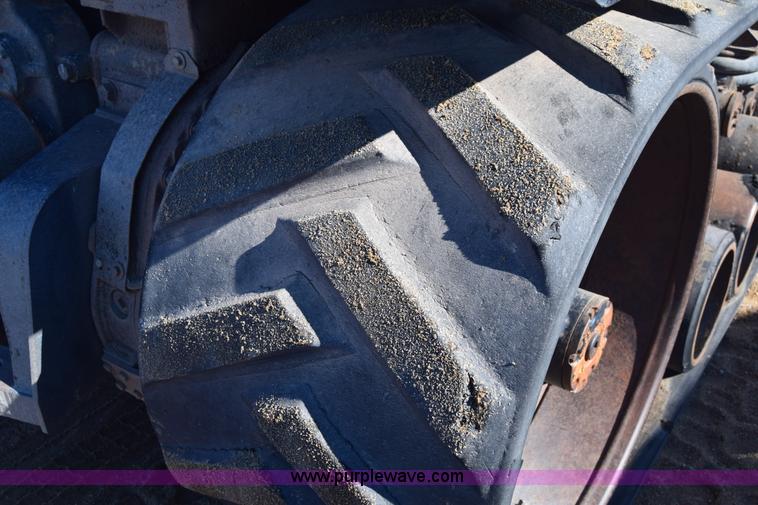 image for item K4457 1987 Caterpillar Challenger 65 tractor