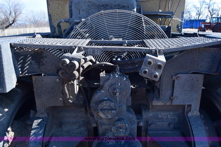 image for item K4457 1987 Caterpillar Challenger 65 tractor