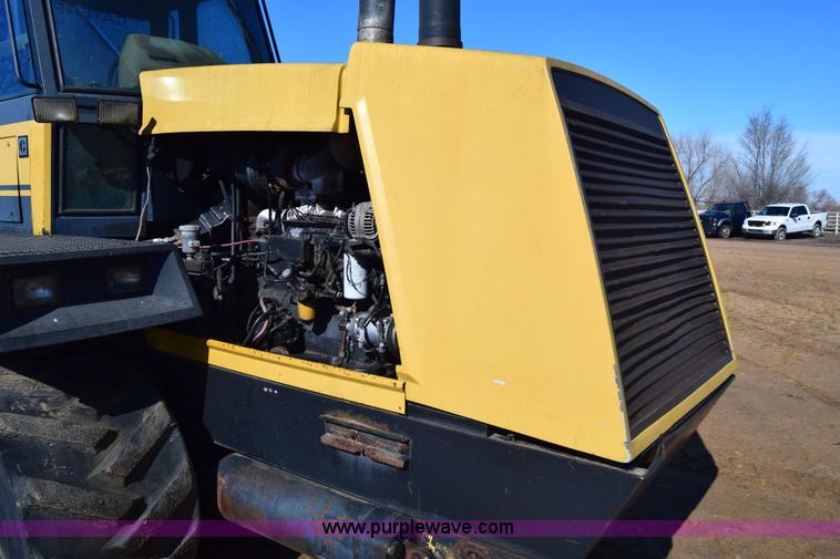 image for item K4457 1987 Caterpillar Challenger 65 tractor