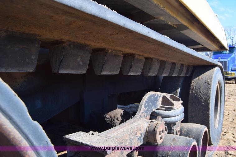 image for item K4457 1987 Caterpillar Challenger 65 tractor