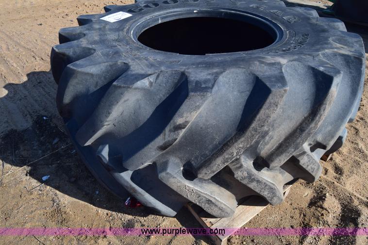 image for item K4462 Goodyear 800/65R32 Radial implement tire