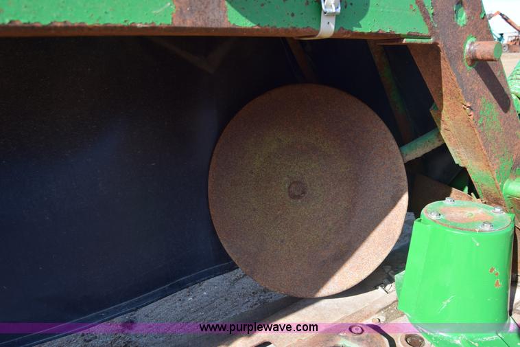 image for item K4463 John Deere 265 rotary mower