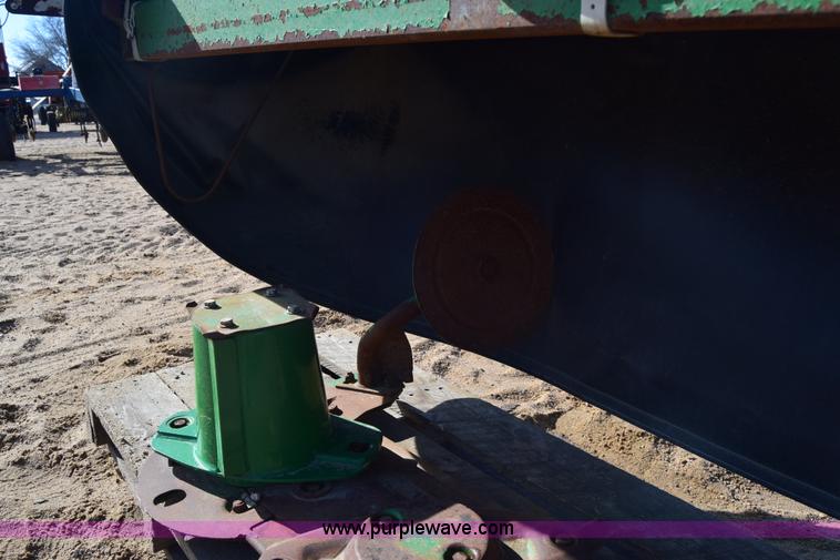 image for item K4463 John Deere 265 rotary mower