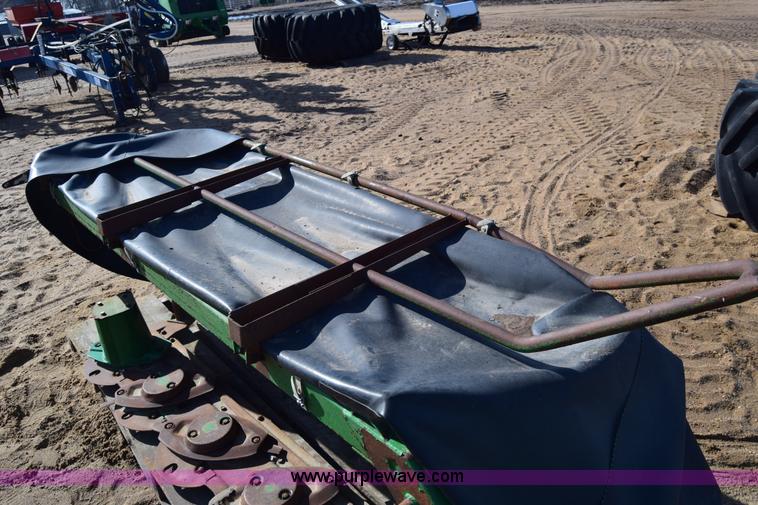 image for item K4463 John Deere 265 rotary mower