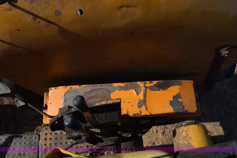 image for item L1012 Minneapolis Moline 445 tractor