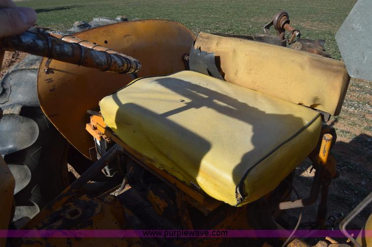 image for item L1012 Minneapolis Moline 445 tractor