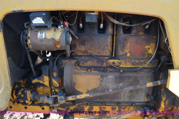 image for item L1012 Minneapolis Moline 445 tractor