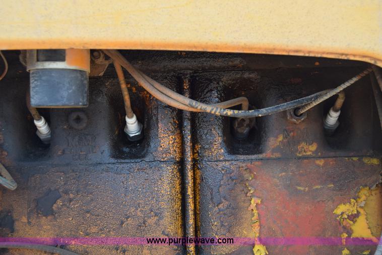 image for item L1012 Minneapolis Moline 445 tractor