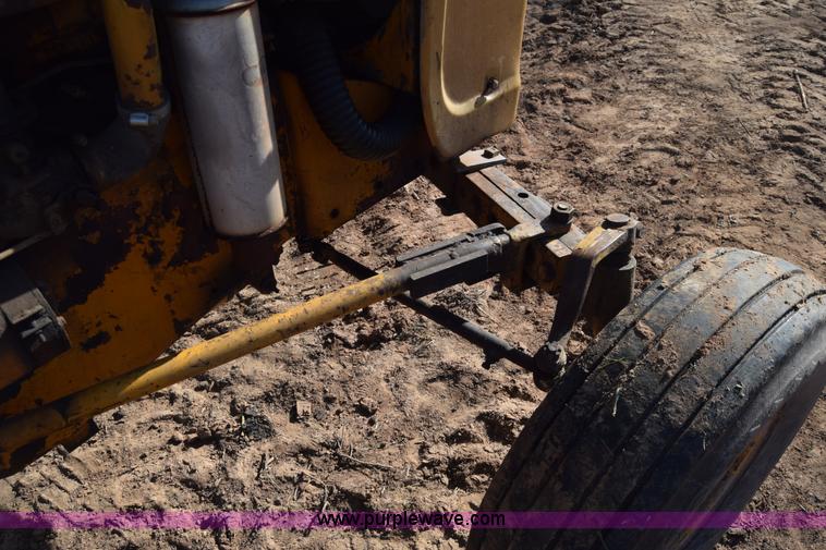 image for item L1012 Minneapolis Moline 445 tractor