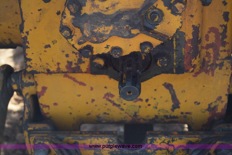 image for item L1012 Minneapolis Moline 445 tractor