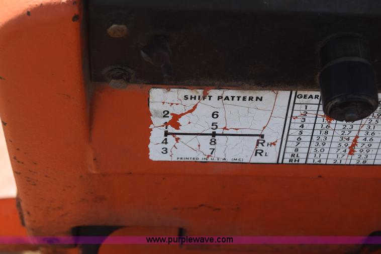 image for item L1013 Allis Chalmers 190 tractor
