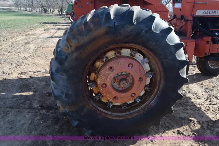 image for item L1013 Allis Chalmers 190 tractor