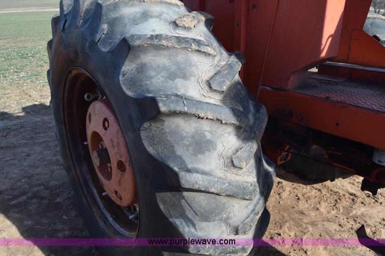 image for item L1013 Allis Chalmers 190 tractor