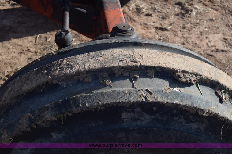 image for item L1013 Allis Chalmers 190 tractor