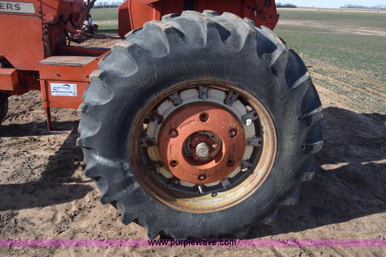 image for item L1013 Allis Chalmers 190 tractor