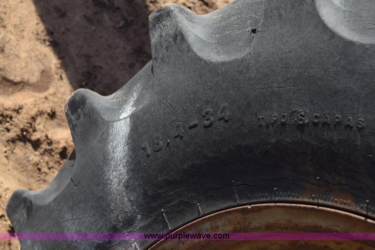 image for item L1013 Allis Chalmers 190 tractor