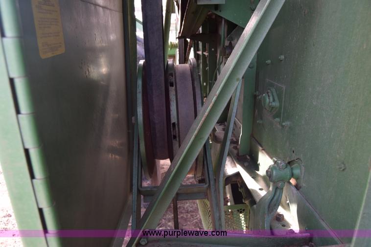 image for item L1018 John Deere 55 combine