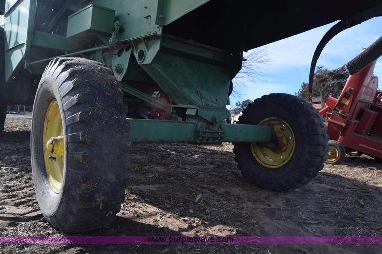 image for item L1018 John Deere 55 combine