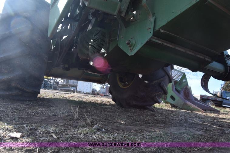 image for item L1018 John Deere 55 combine