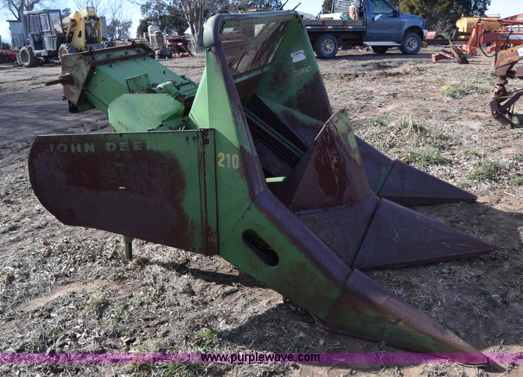 image for item L1018 John Deere 55 combine