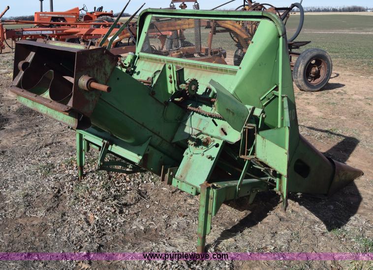 image for item L1018 John Deere 55 combine