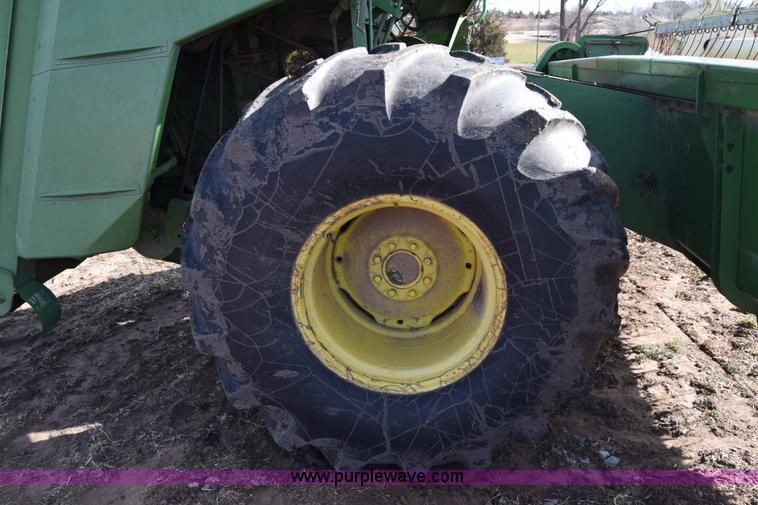 image for item L1018 John Deere 55 combine