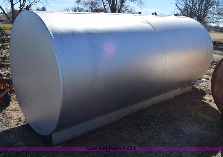 image for item L1021 Tank