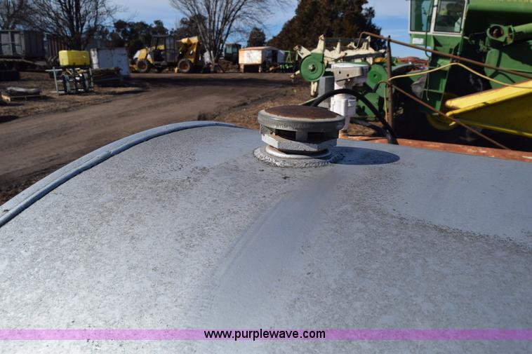 image for item L1021 Tank