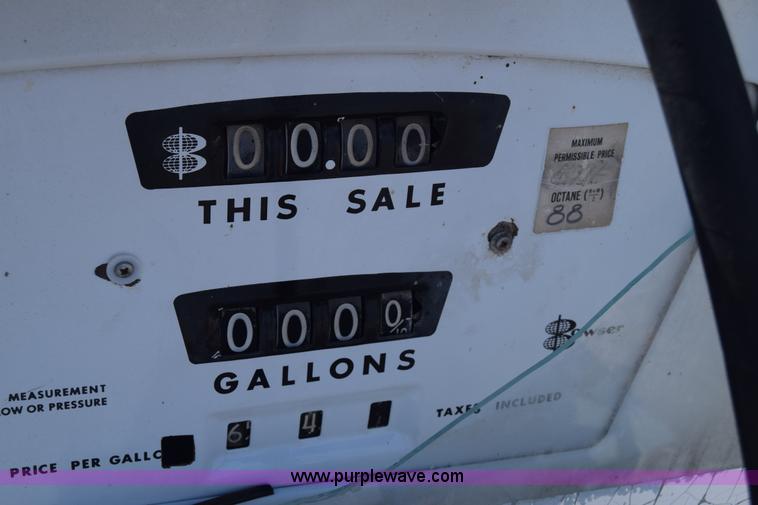 image for item L1021 Tank