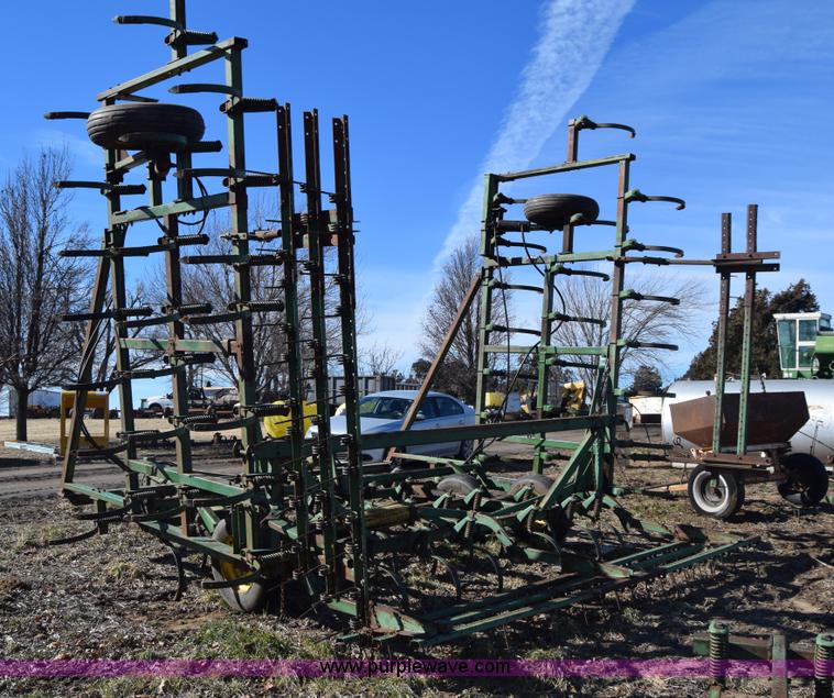 image for item L1024 John Deere 1000 field cultivator