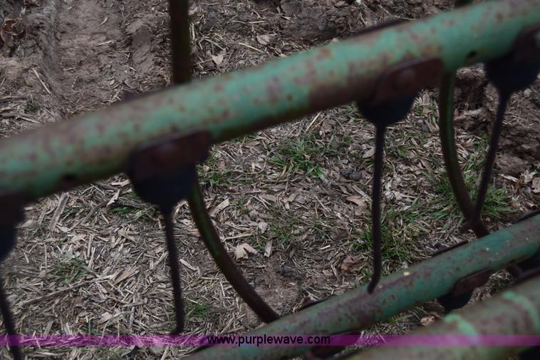 image for item L1025 John Deere 640 hay rake