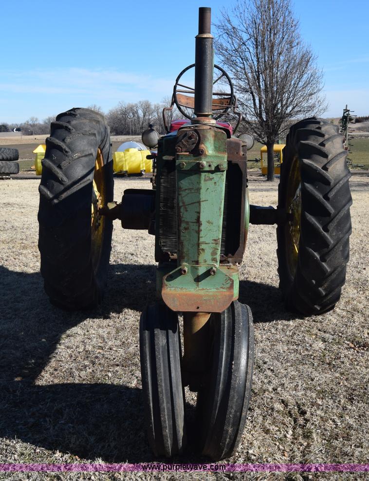 image for item L1053 John Deere B tractor