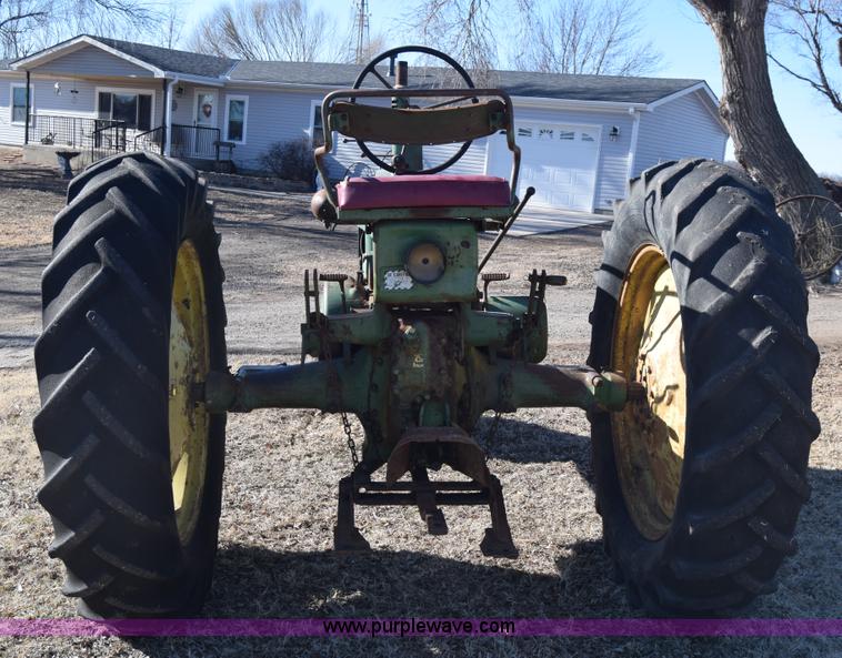 image for item L1053 John Deere B tractor