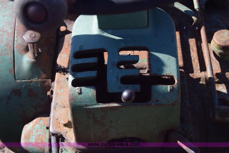 image for item L1053 John Deere B tractor