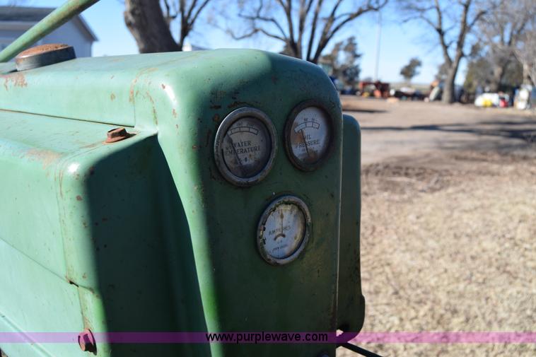 image for item L1053 John Deere B tractor