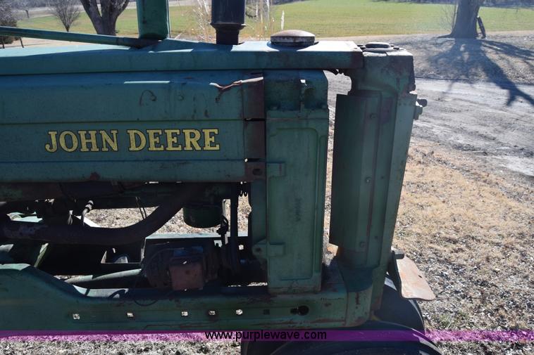 image for item L1053 John Deere B tractor