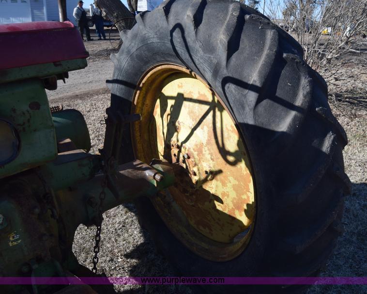 image for item L1053 John Deere B tractor