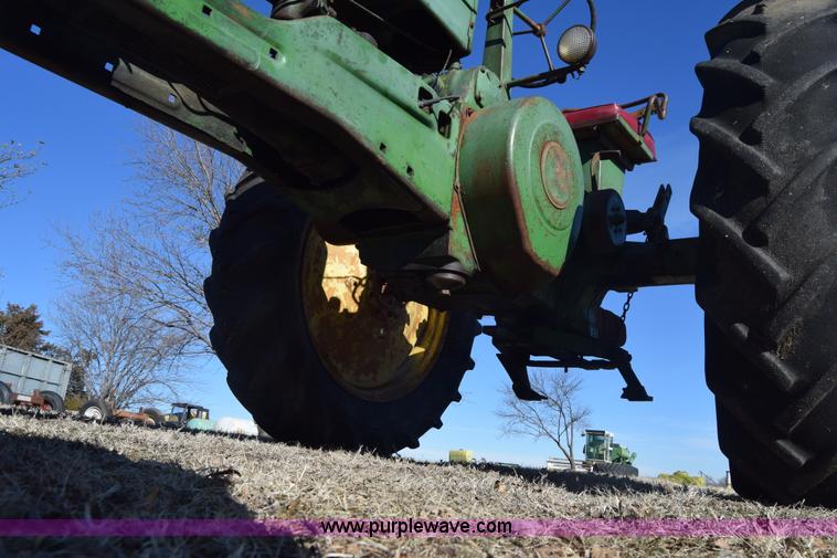 image for item L1053 John Deere B tractor