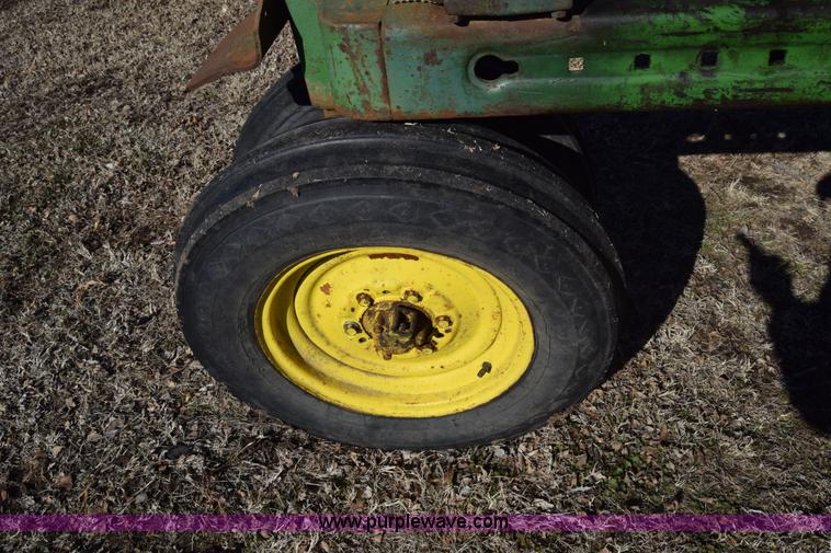 image for item L1053 John Deere B tractor