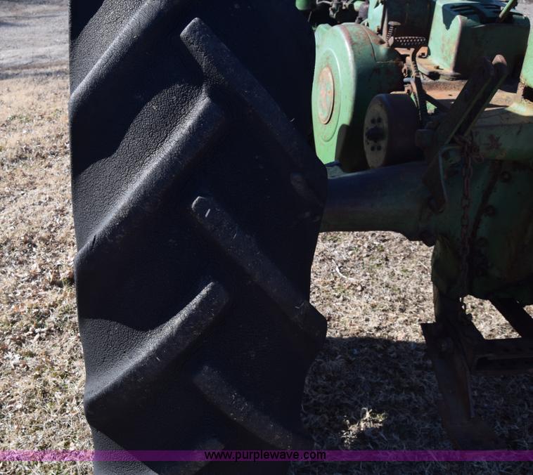 image for item L1053 John Deere B tractor