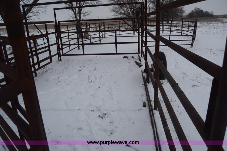 image for item L1084 Livestock catch pen